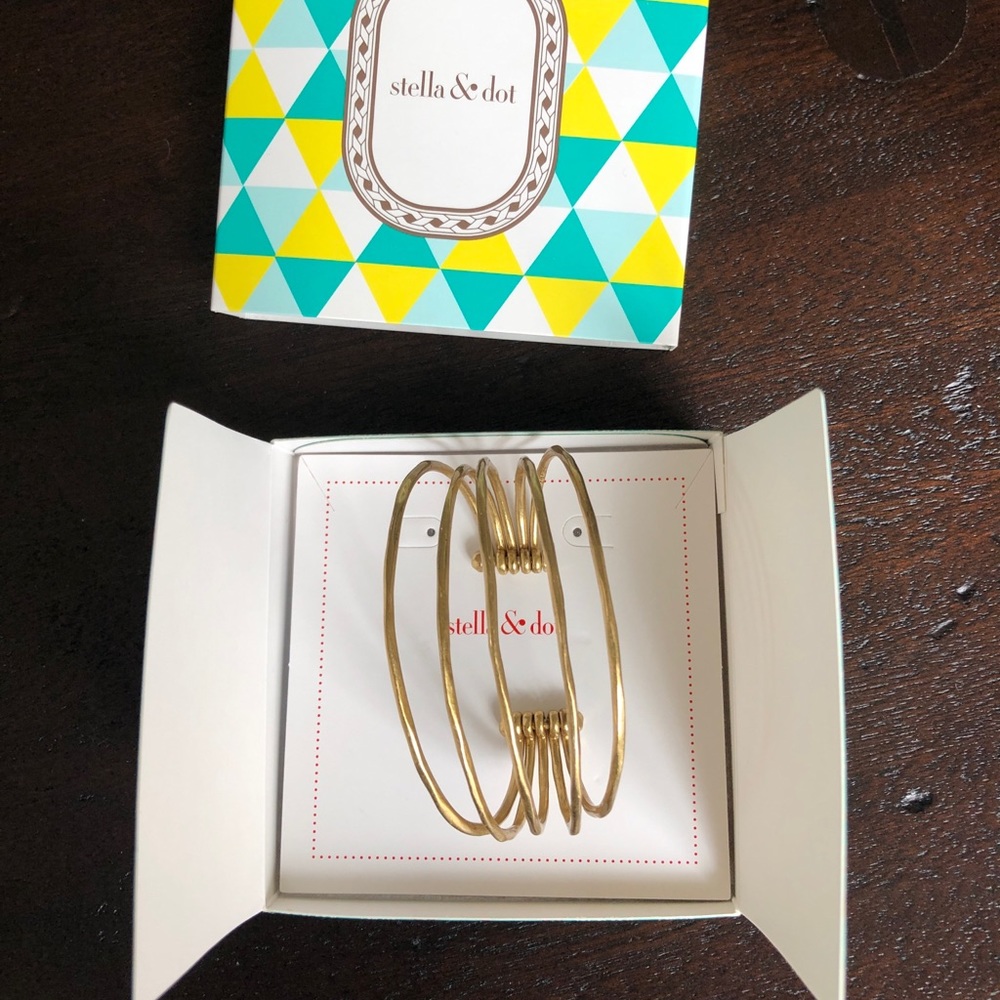 Quinn cuff
